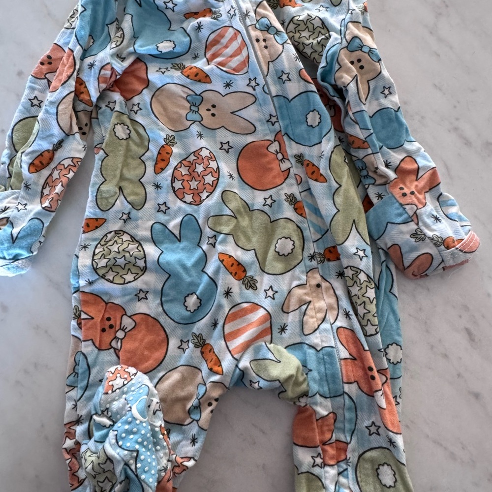 Caden Lane Bunny and Carrot Print Kids Footie